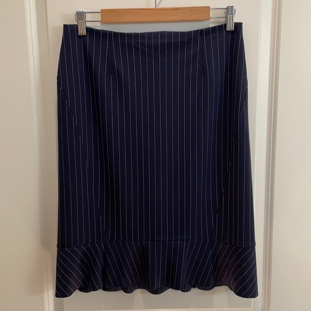 White House Black Market Pinstripe Work Skirt Sz 8
